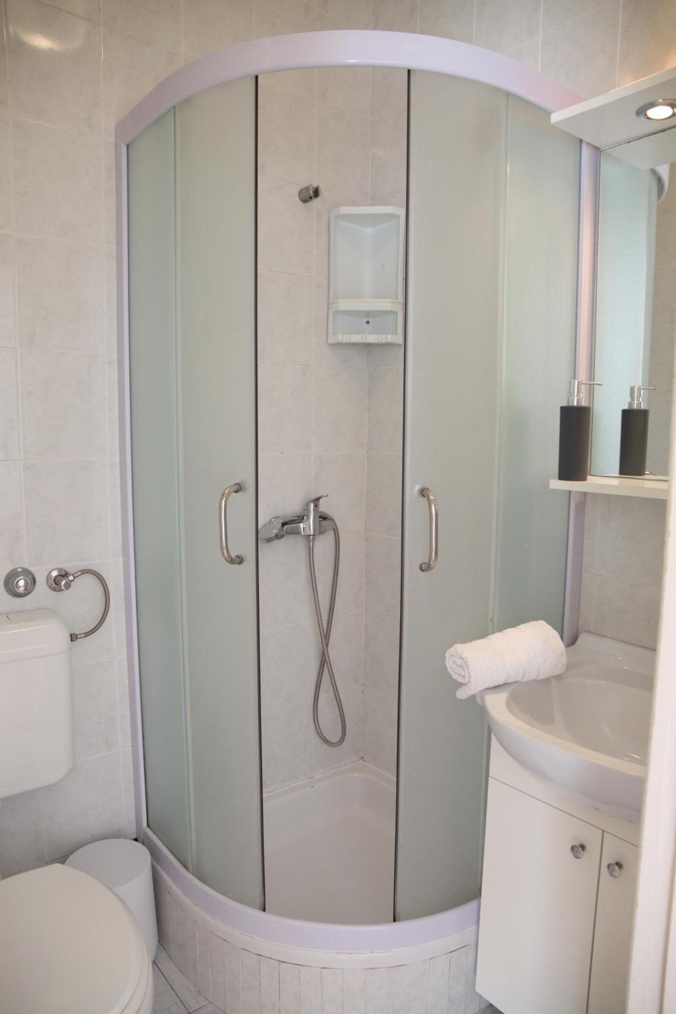 Rooms Kresan Zara Esterno foto