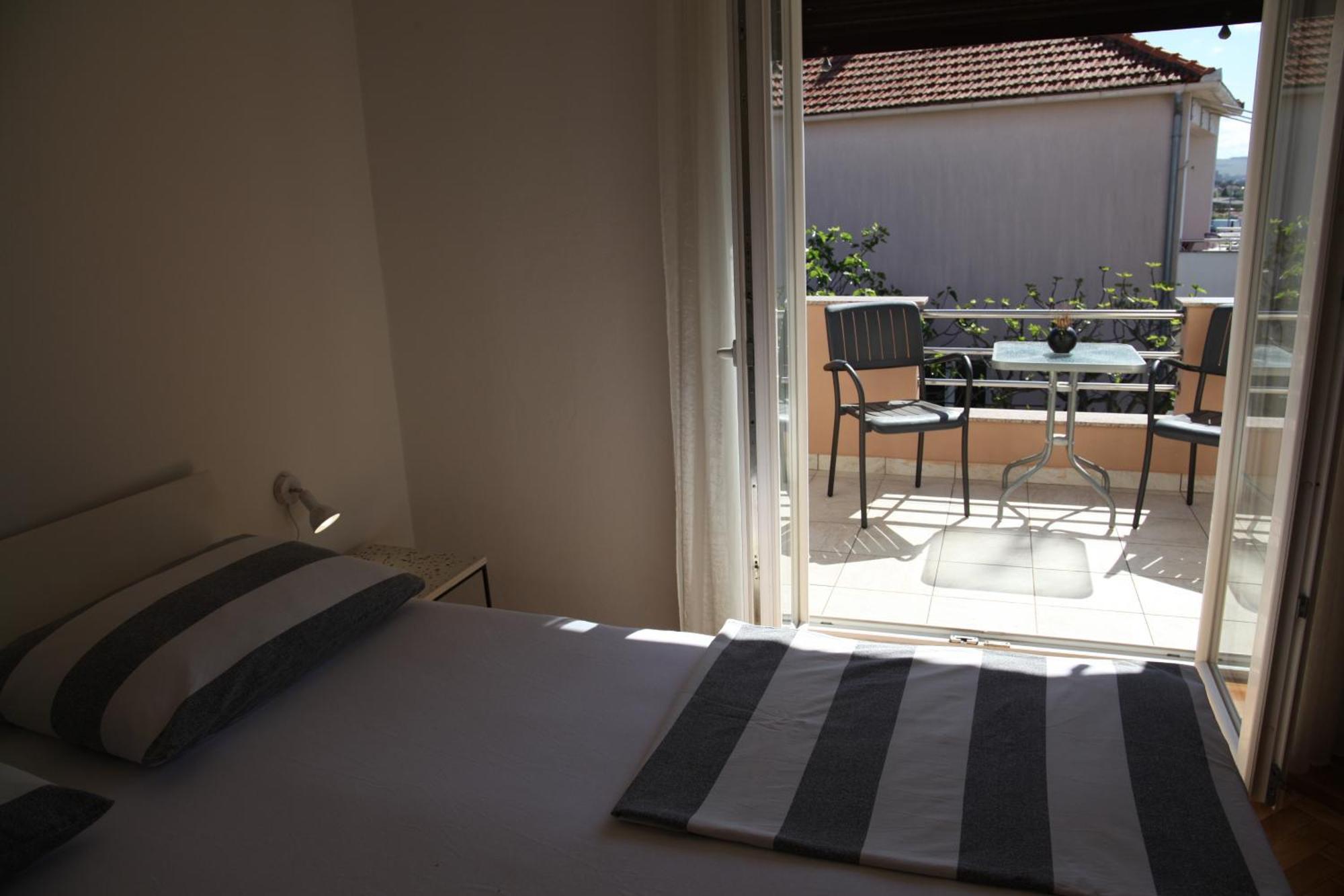 Rooms Kresan Zara Esterno foto